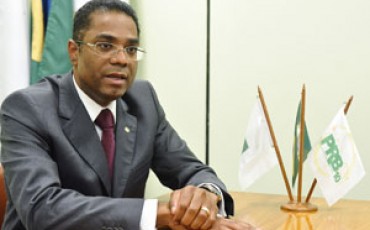 Marinho deixa presidência do PRB e reafirma pré-candidatura à Prefeitura de Salvador